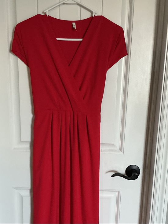 HALARA Dresses & Skirts - HALARA Red V-Neck Maxi Wrap Dress Size Medium